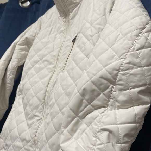 EUC ivory white Columbia sportswear puffer jacket - Picture 4 of 11